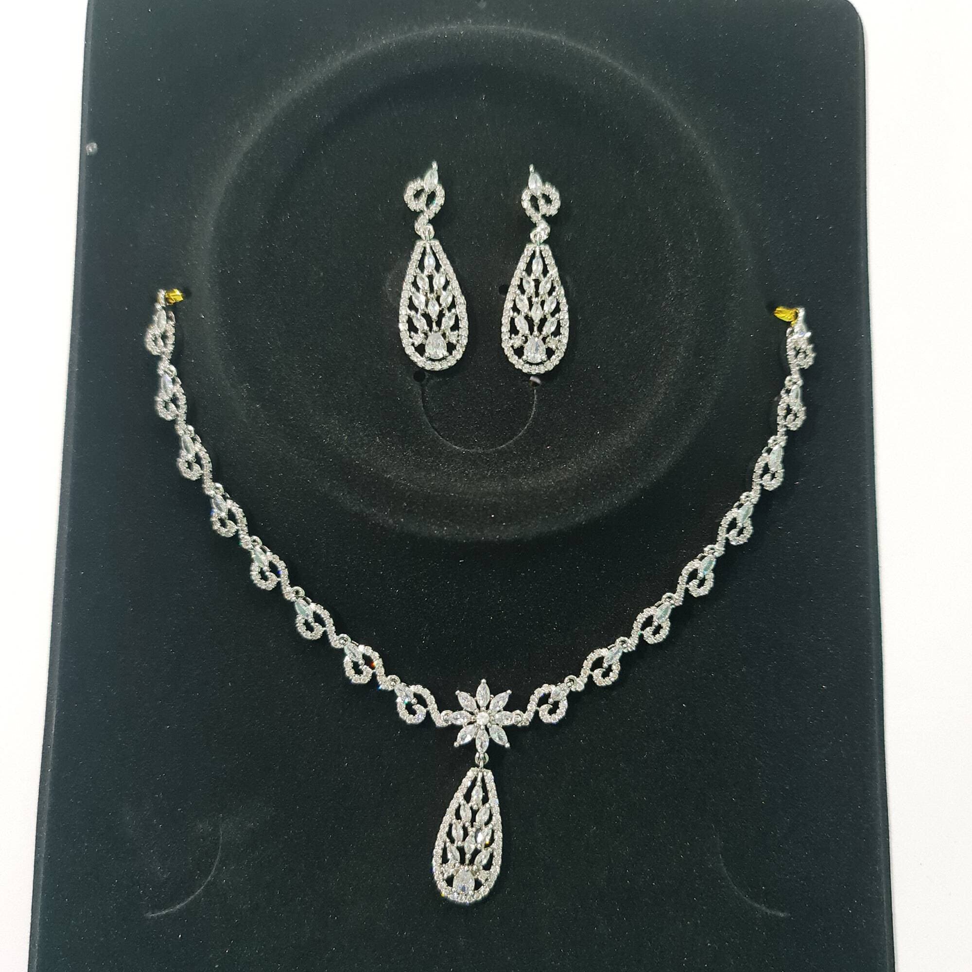 Jewelry Necklace and Earrings With Complete Set Bridal