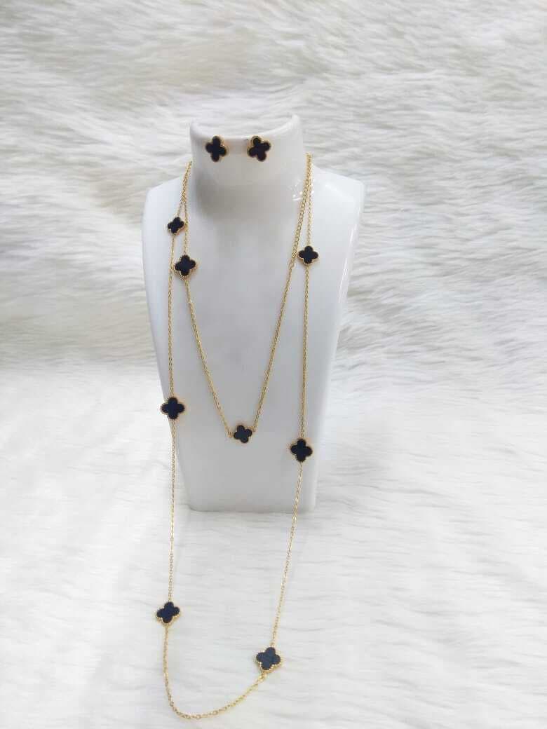 New Girl Van clef & Arpels black Color With studs ( tops)