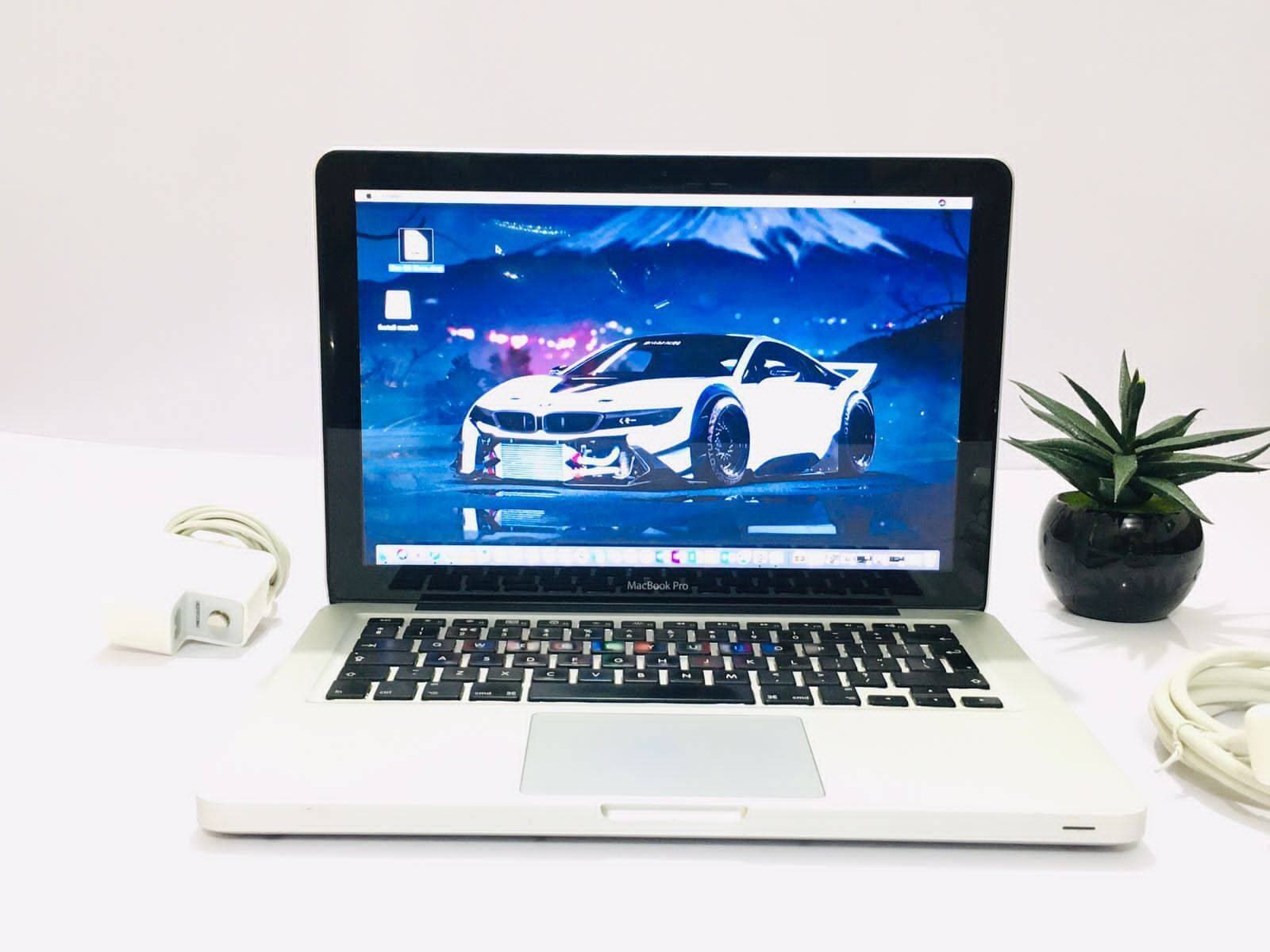 Apple MacBook Pro 2009/10 , 4GB RAM 500GB HDD -13.3 Display (Used)