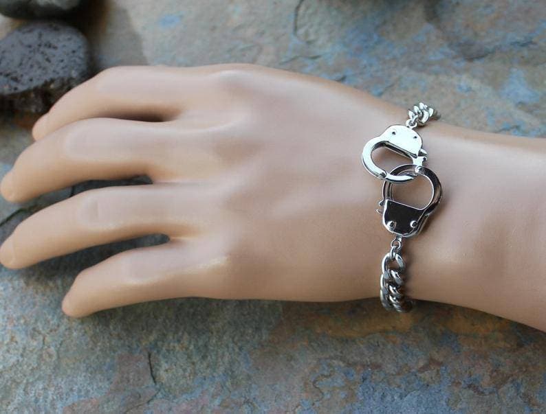 Men's Silver Tone Stainless Steel Cool Plished Finish Crime Curb Link Chain Curb Chain Handcuffs Bracelets for Men& Boys