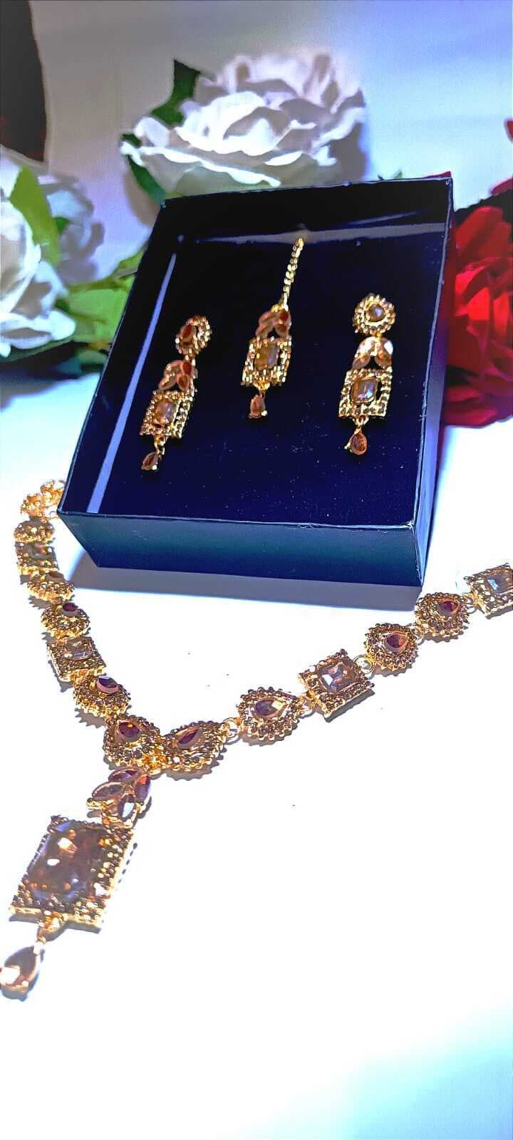 Golden Imitation Pearl Necklace With Earring Jewellery Set