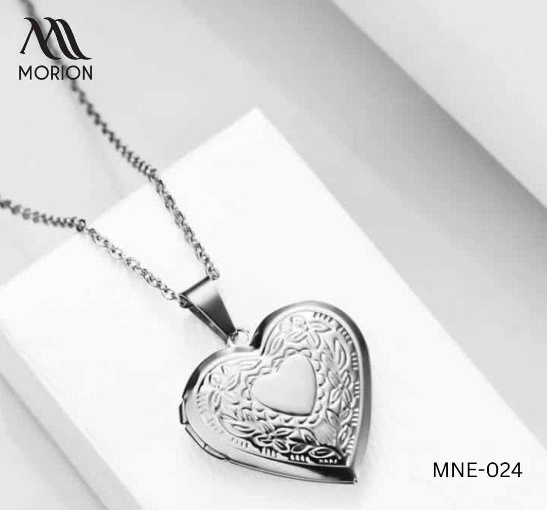 Silver Plated Photo Heart Locket Necklace For Women MNE-024