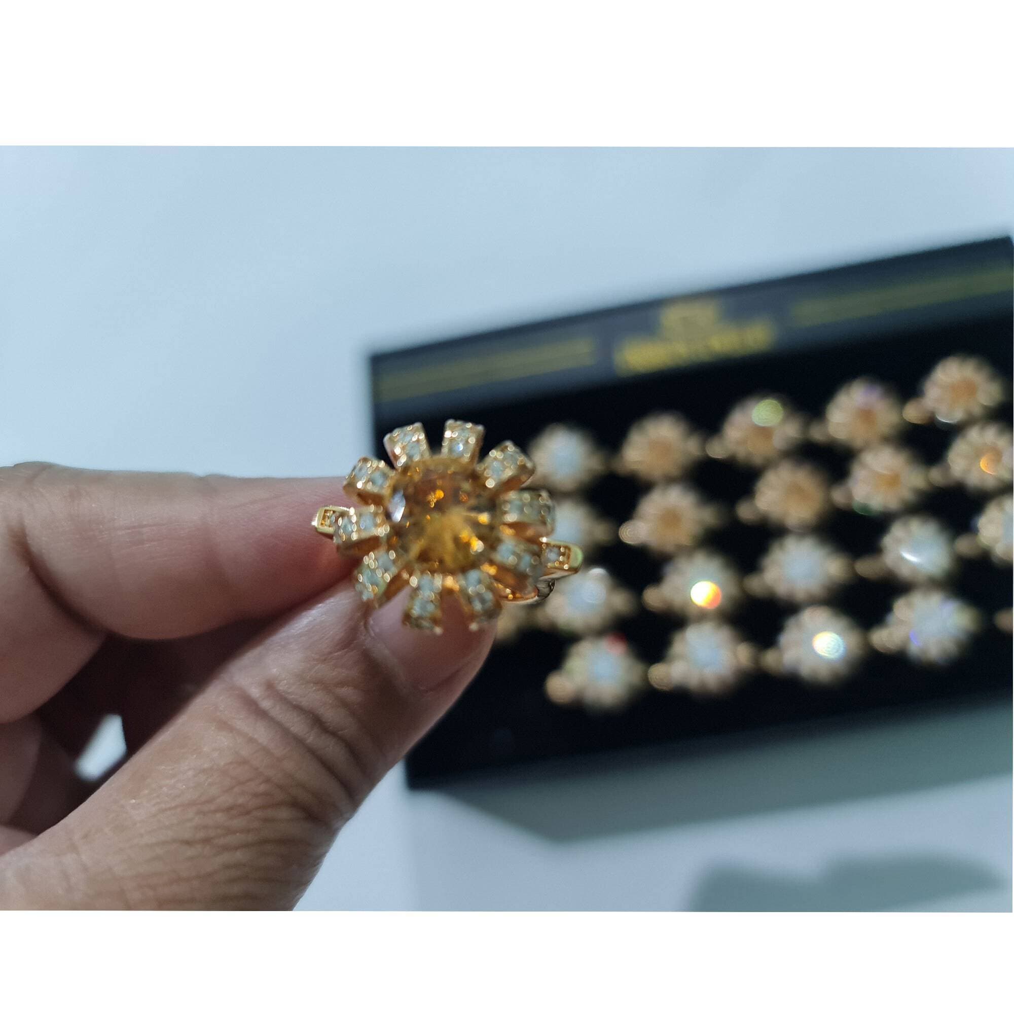 Adjustable Flower Ring For Women - 1 Piece