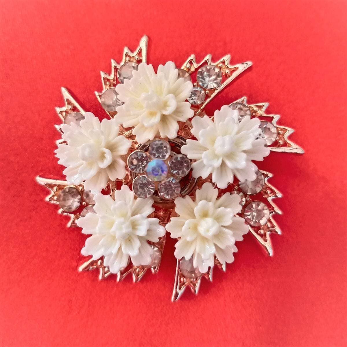 Fashion Revolving Flower Rhinestone Brooch Pin Colorful Crystal Lapel Pin Corsages Scarf Clips Brooches for Women Girls